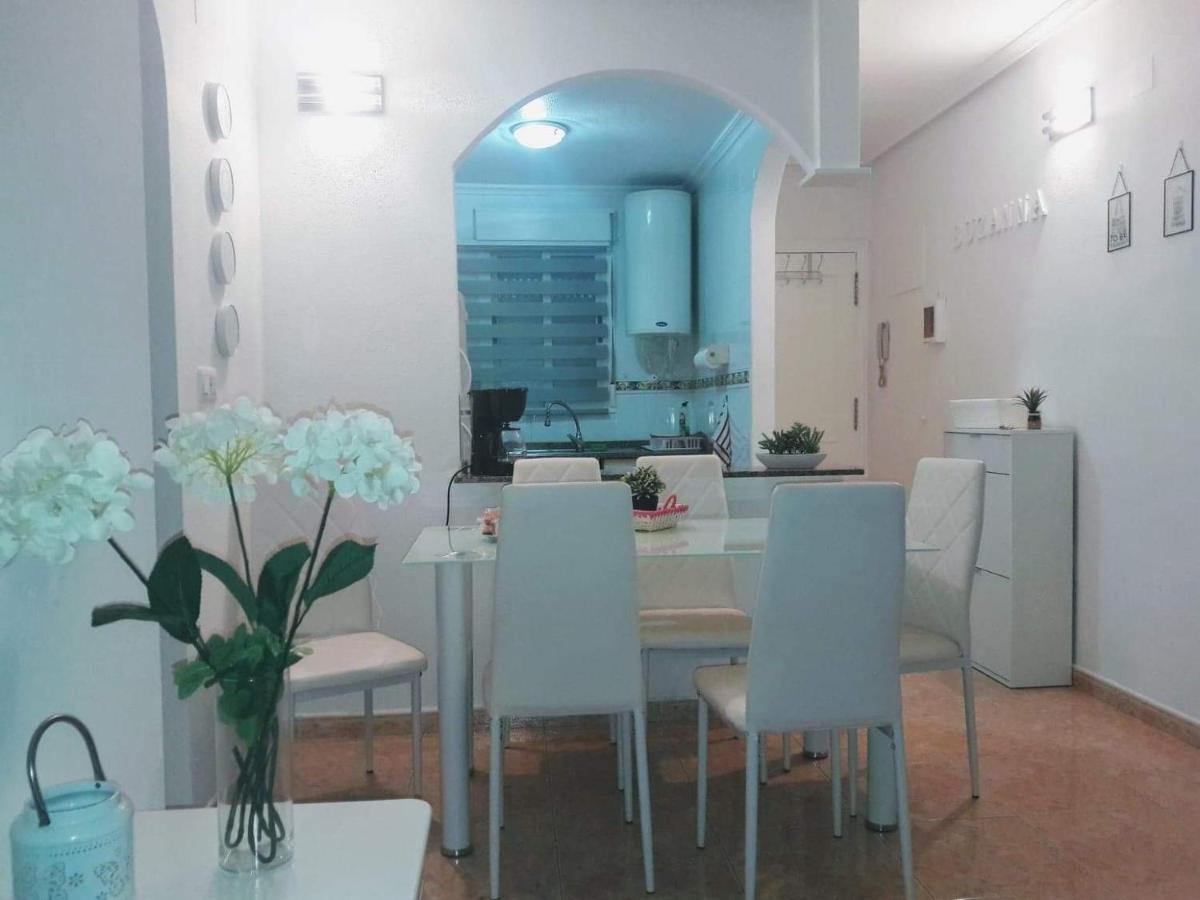 Apartament Margaret Torrevieja Dış mekan fotoğraf