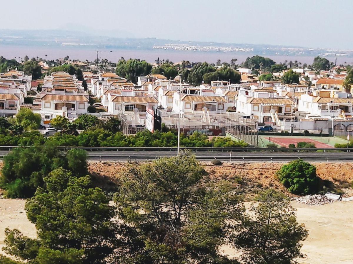 Apartament Margaret Torrevieja Dış mekan fotoğraf