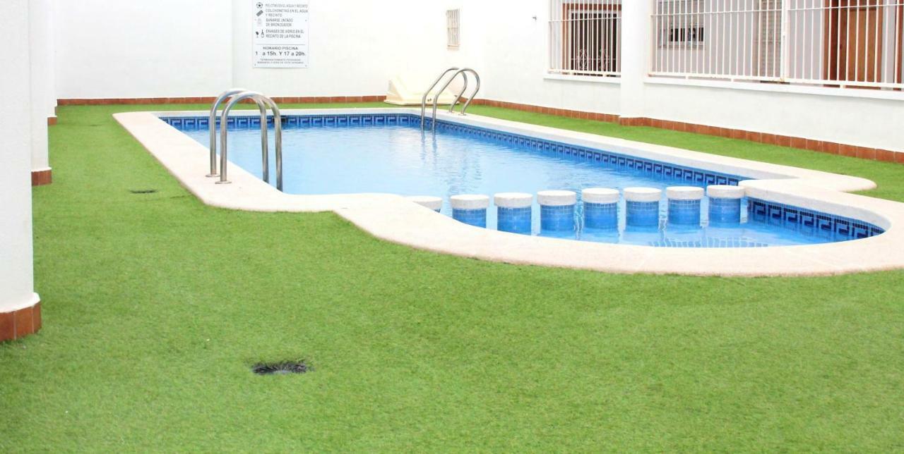 Apartament Margaret Torrevieja Dış mekan fotoğraf